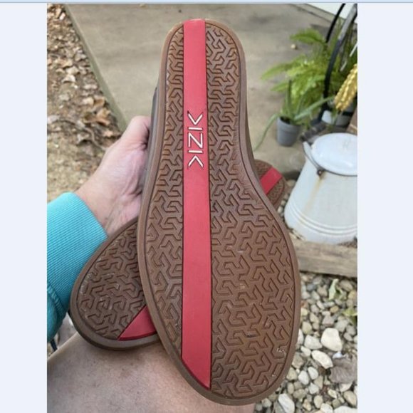 Kizik KZK Slip On Hands Free Shoes New York Coffee Brown Gum Soles Men's 10.5 W - Picture 7 of 8